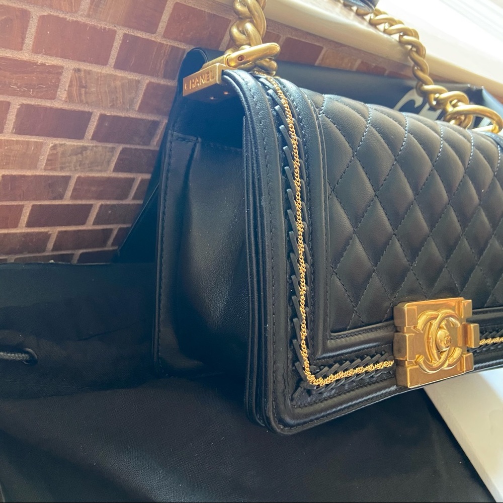 💛SOLD-GONE💛 Chanel small boy bag - Picture 6 of 17